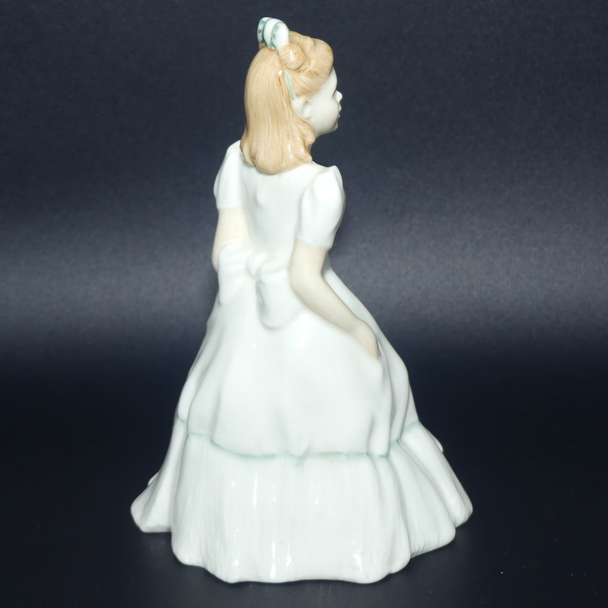 HN3461 Royal Doulton figure Kerry | New Colourway
