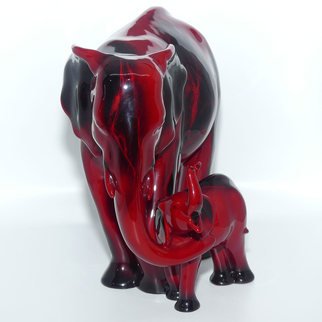 HN3464 Royal Doulton Flambe 'Motherhood' Elephants