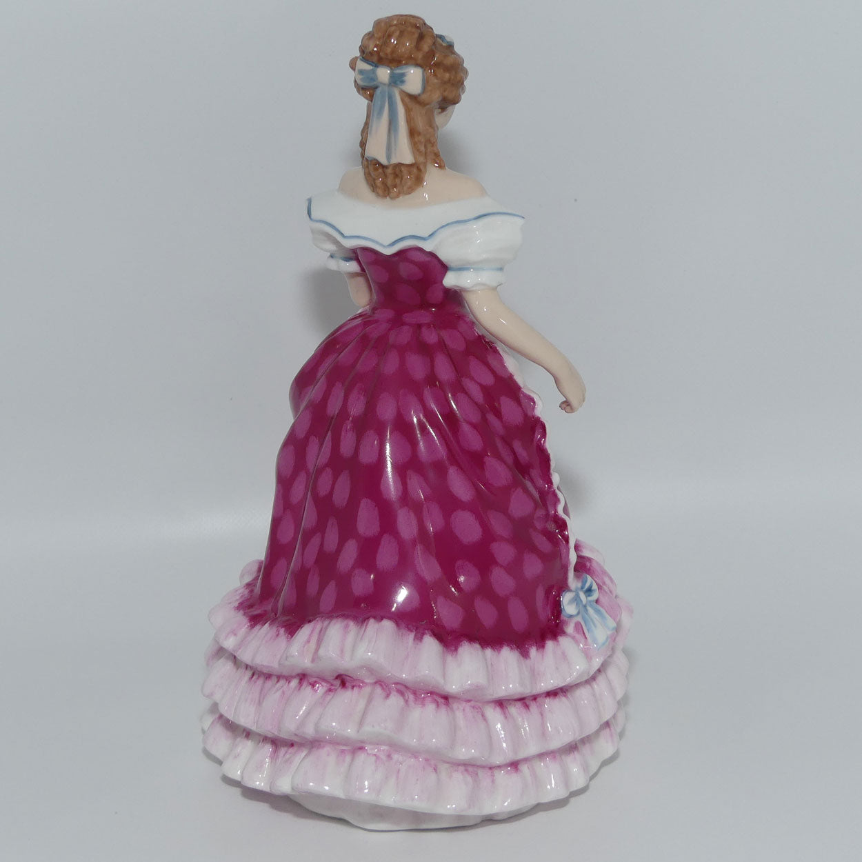 HN3648 Royal Doulton figurine Sweet Sixteen