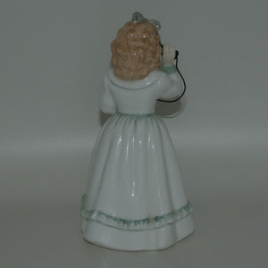 HN3651 Royal Doulton figure Hello Daddy