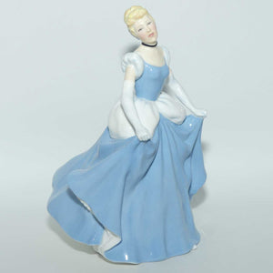 HN3677 Royal Doulton Disney Princesses figure Cinderella | LE 117/2000