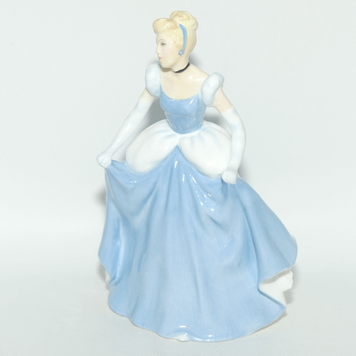 HN3677 Royal Doulton figure Cinderella | Disney Princess Collection | LE246/2000 | Box + Cert