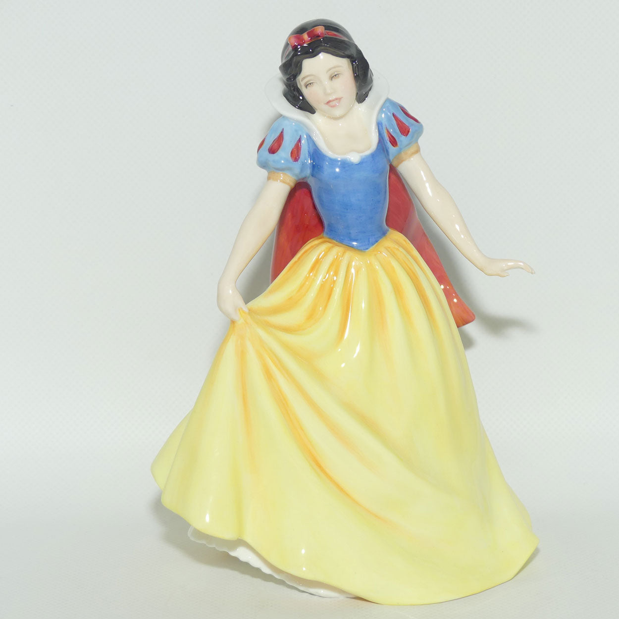 HN3678 Royal Doulton figure Snow White | Disney Princess Collection | LE287/2000 | Box + Cert