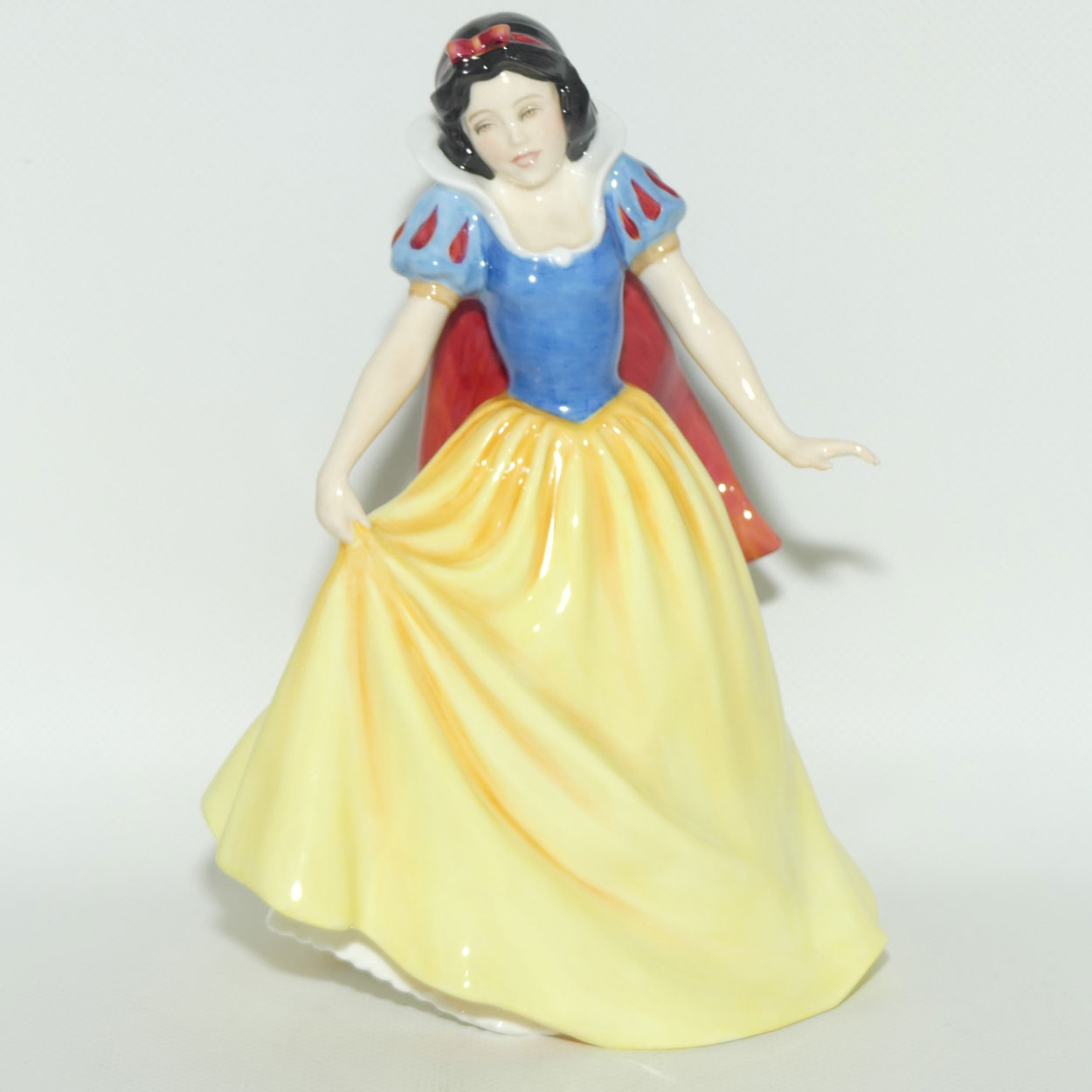 HN3678 Royal Doulton figure Snow White | Disney Princess Collection | LE287/2000 | Box + Cert
