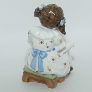 HN3695 Royal Doulton figure Storytime