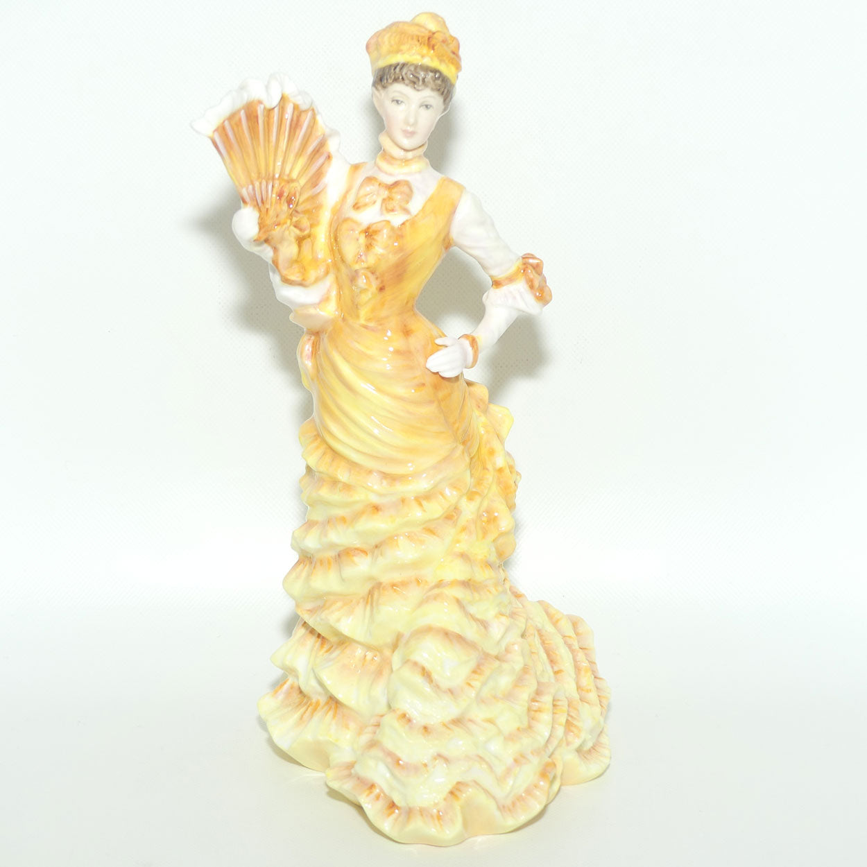 HN3702 Royal Doulton figure Le Bal | #2102 + Certificate