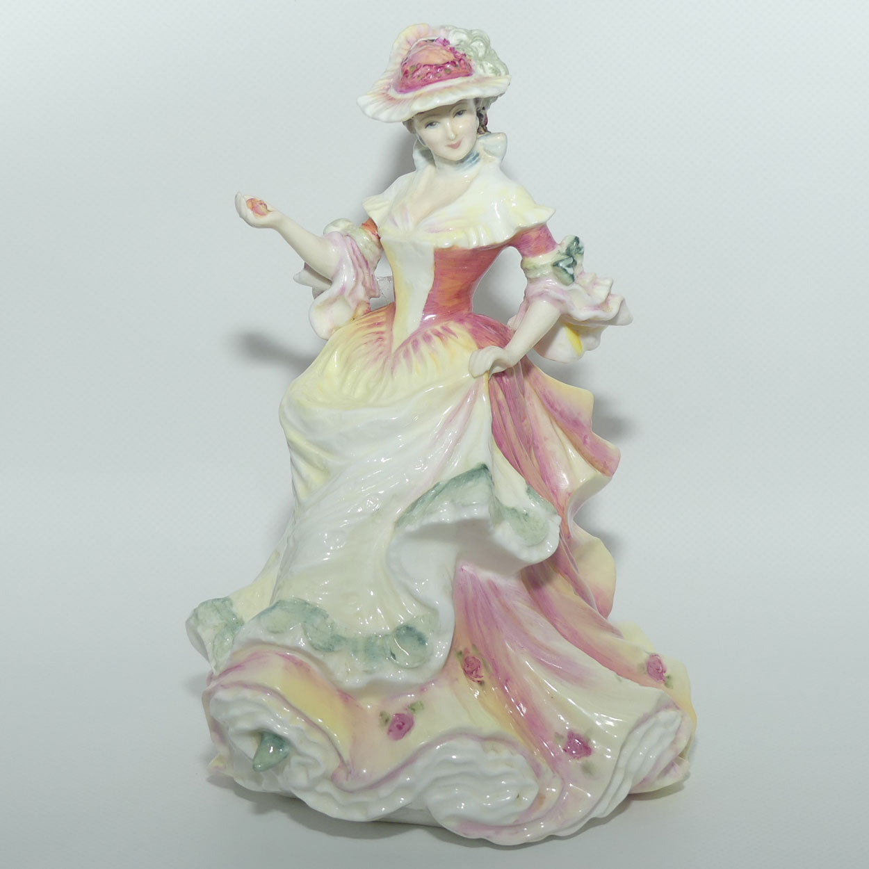 HN3709 Royal Doulton figurine Rose | Flowers of Love 
