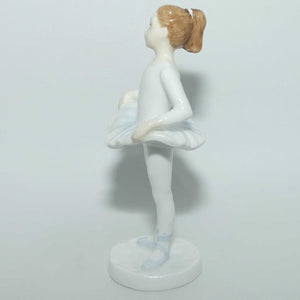 HN3731 Royal Doulton figure Ballet Class | Blue | unrecorded