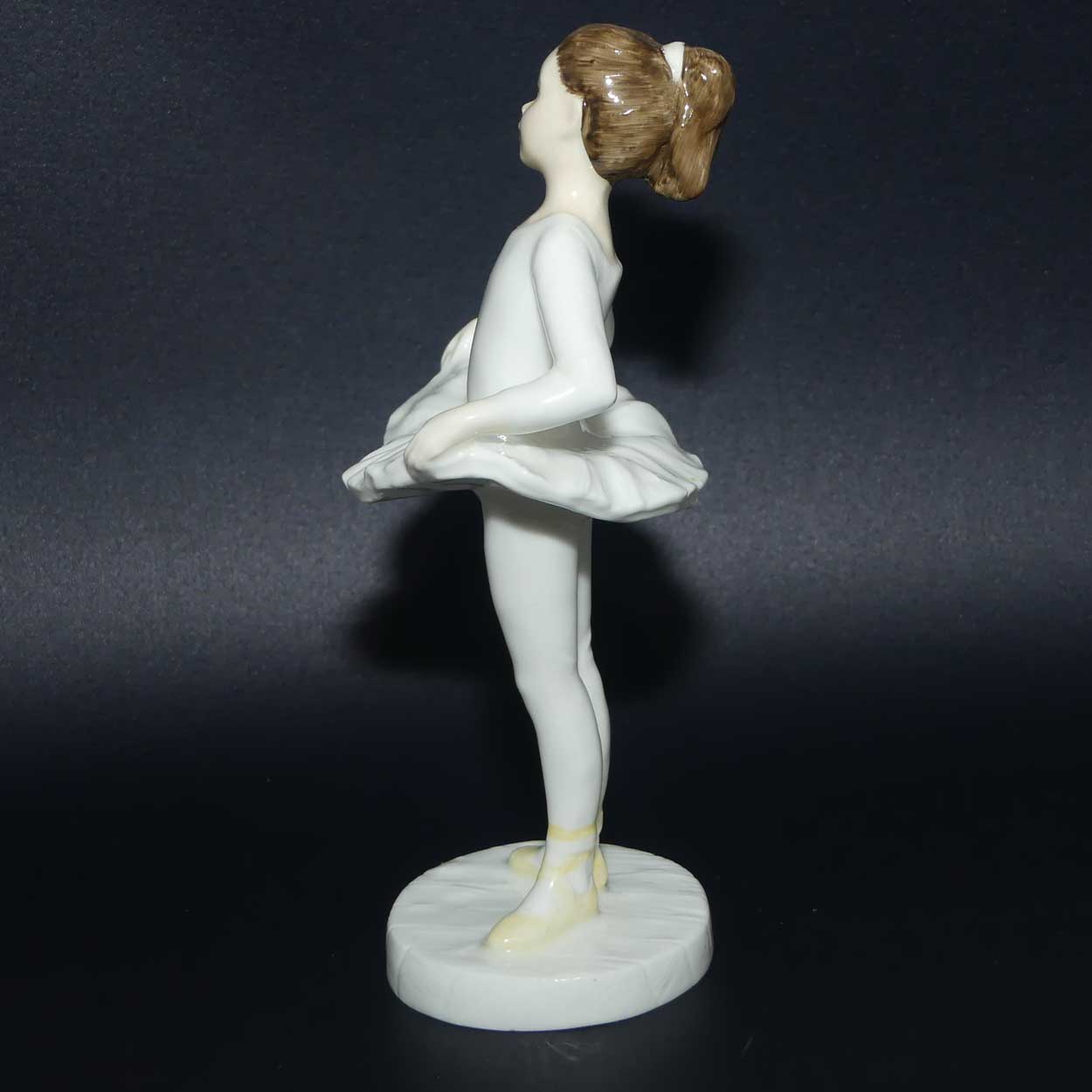 HN3731 Royal Doulton figure Ballet Class | Yellow | #2