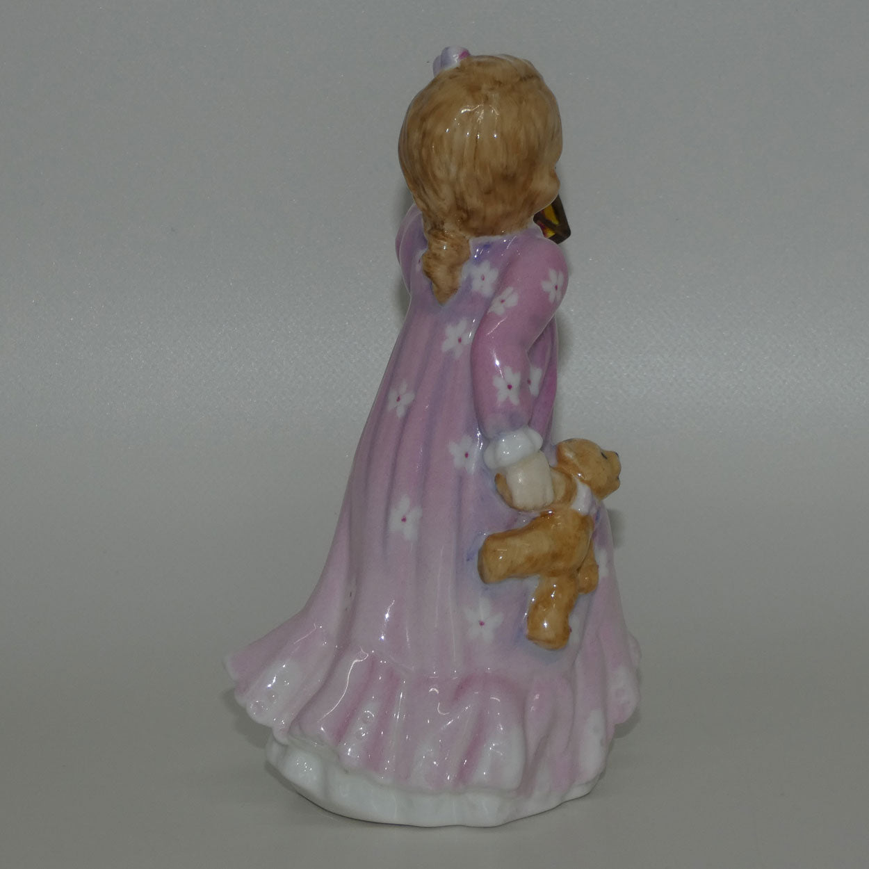HN3762 Royal Doulton figure Time for Bed