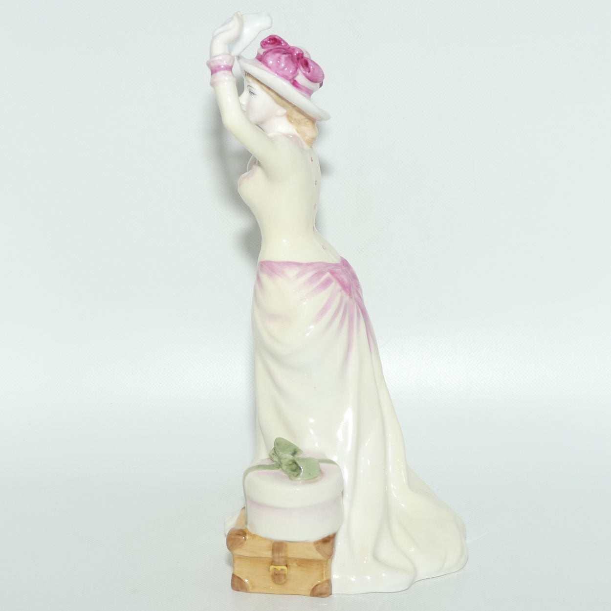 HN3866 Royal Doulton figure Bon Voyage
