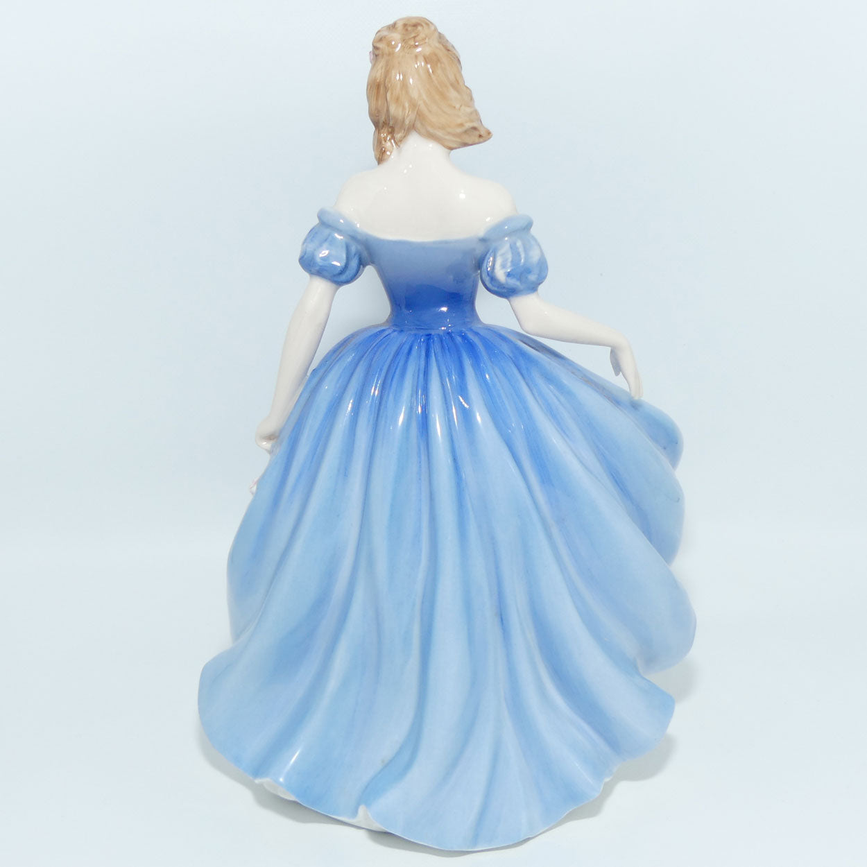 HN3977 Royal Doulton figurine Melissa | 2001 Figure of the Year