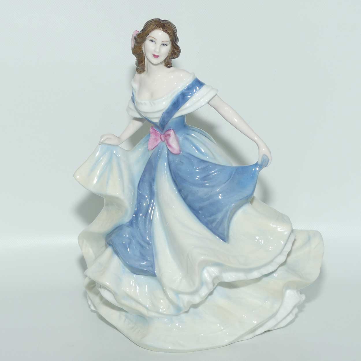 HN4043 Royal Doulton figure Samantha | Roadshow Events exclusive | signed + Certificate