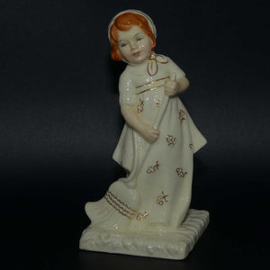 HN4228 Royal Doulton figure Helping Mother | LE 282/1500