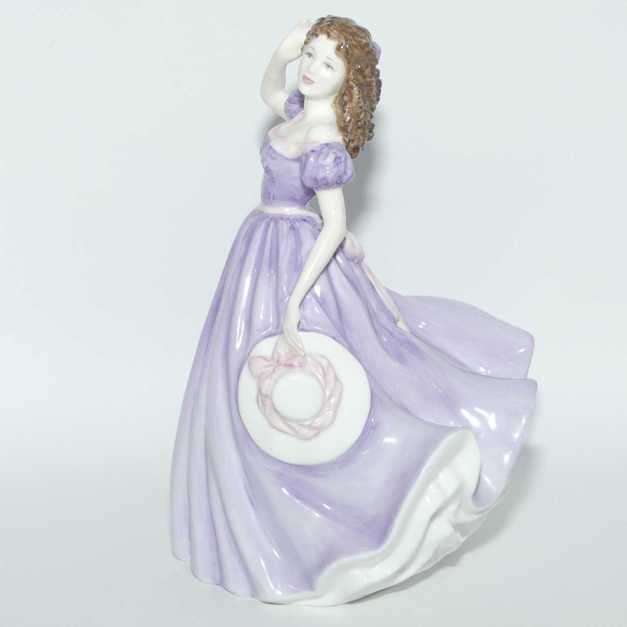 HN4300 Royal Doulton figure Bells Across the Valley | signed | boxed