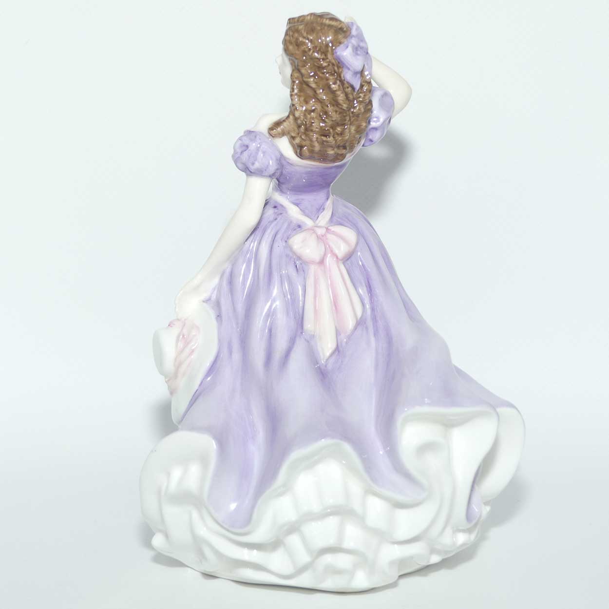 HN4300 Royal Doulton figure Bells Across the Valley | signed | boxed