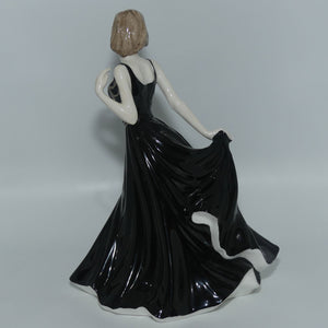 HN4327 Royal Doulton figurine Amelia | In Vogue
