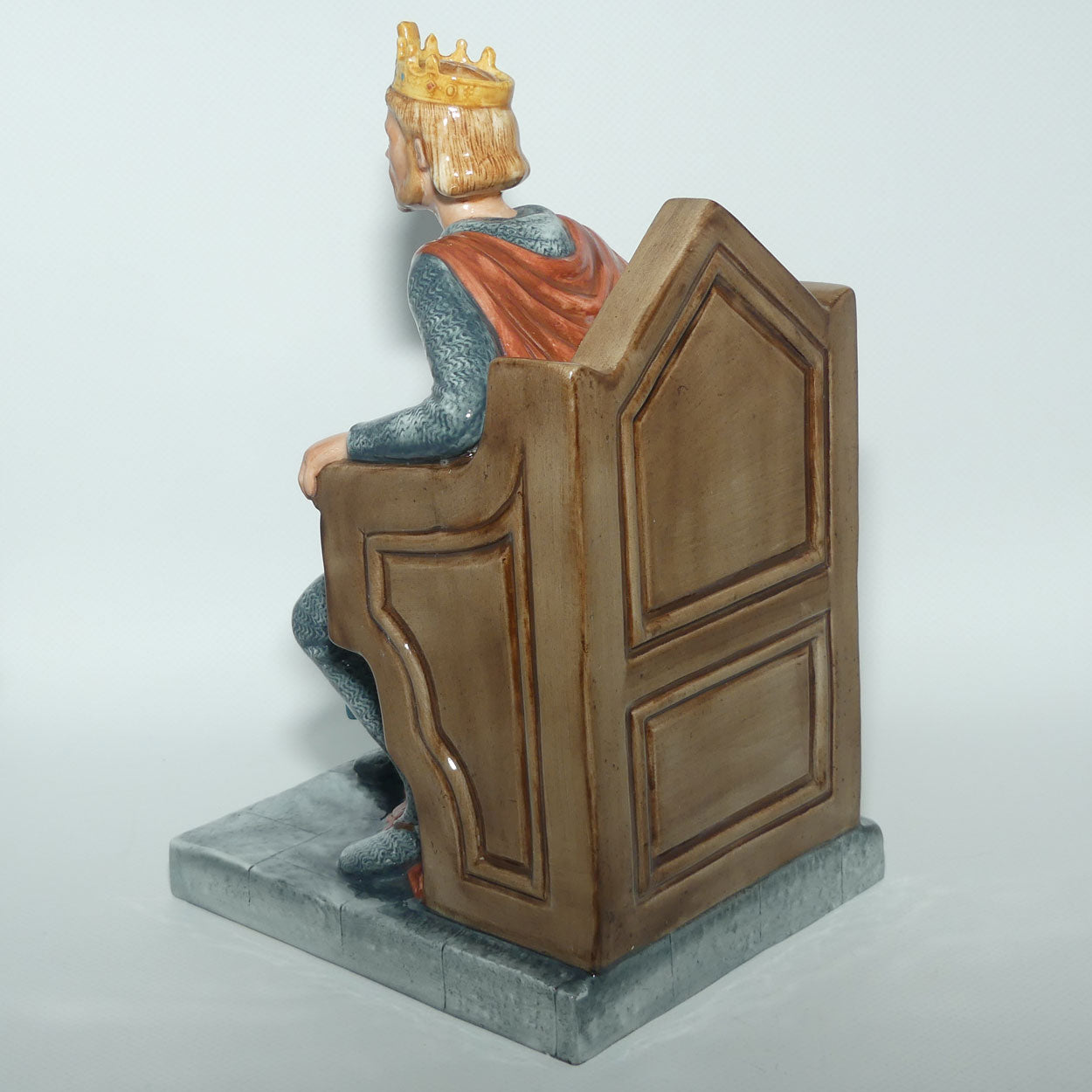 HN4541 Royal Doulton figure King Arthur | LE 55/950 | + Certificate