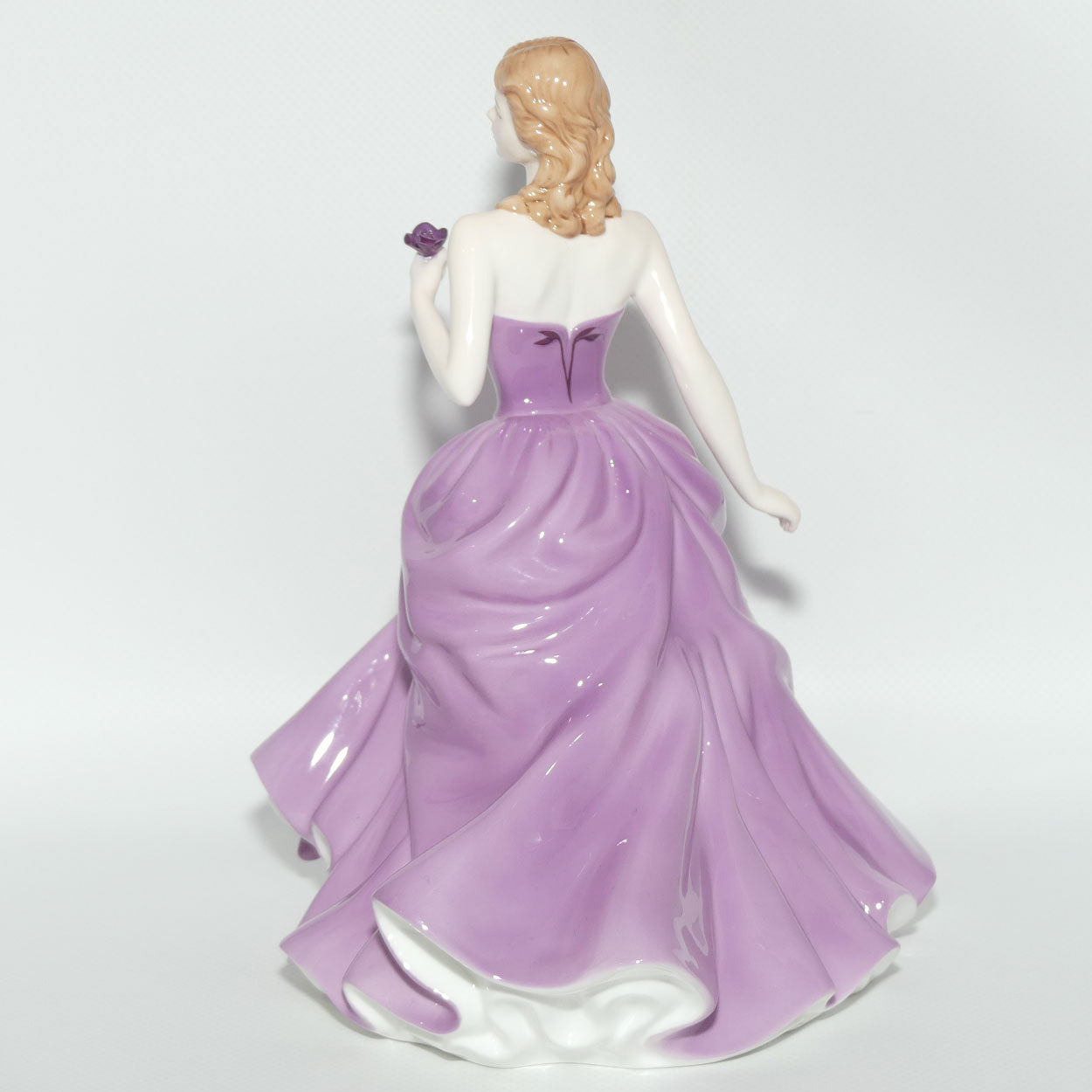HN4623 Royal Doulton figure Victoria | 2005 Figure of the Year | box + signed | #2