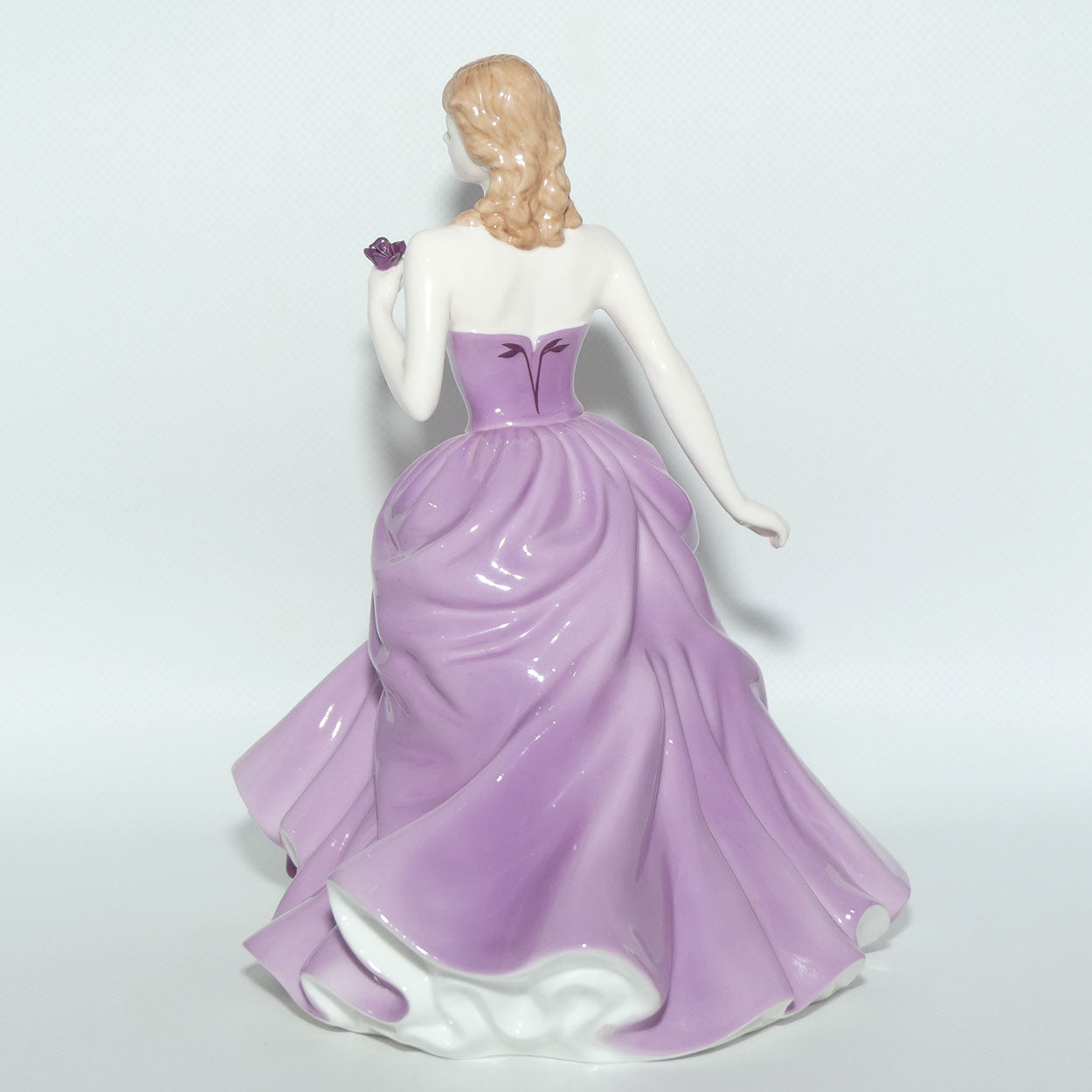 HN4623 Royal Doulton figure Victoria | 2005 Figure of the Year | boxed + Cert | #3