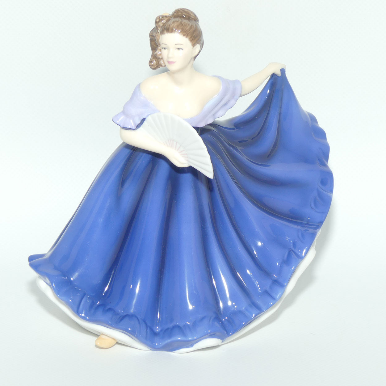 HN4718 Royal Doulton figure Elaine | Blue | signed | boxed