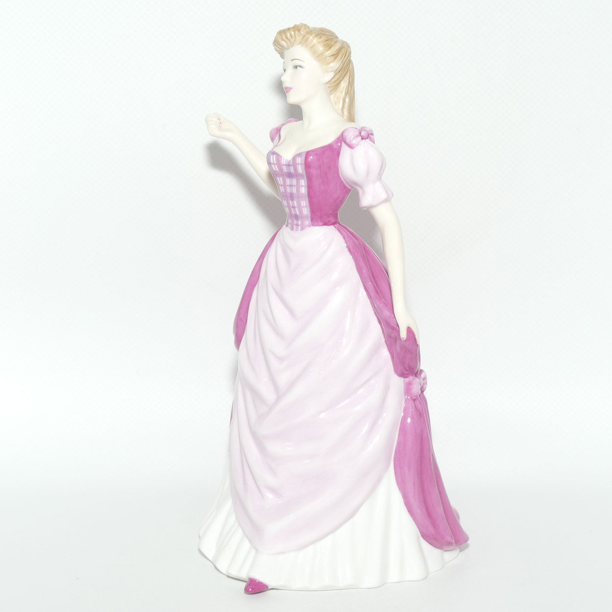 HN4743 Royal Doulton figure Highland Belle | Boxed + Cert