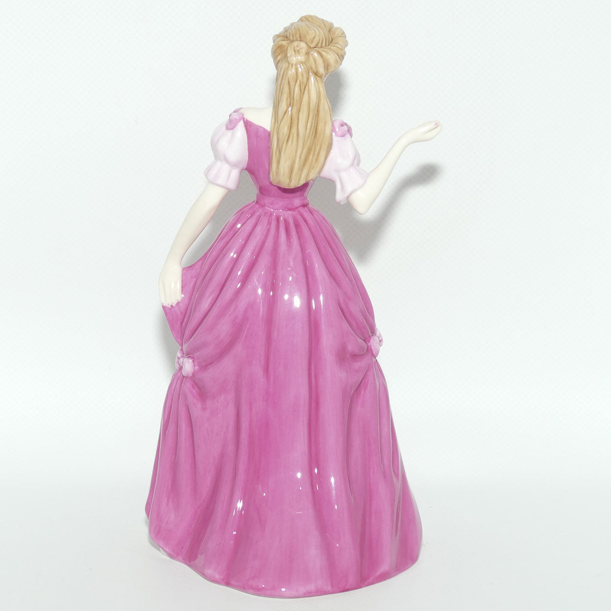 HN4743 Royal Doulton figure Highland Belle | Boxed + Cert