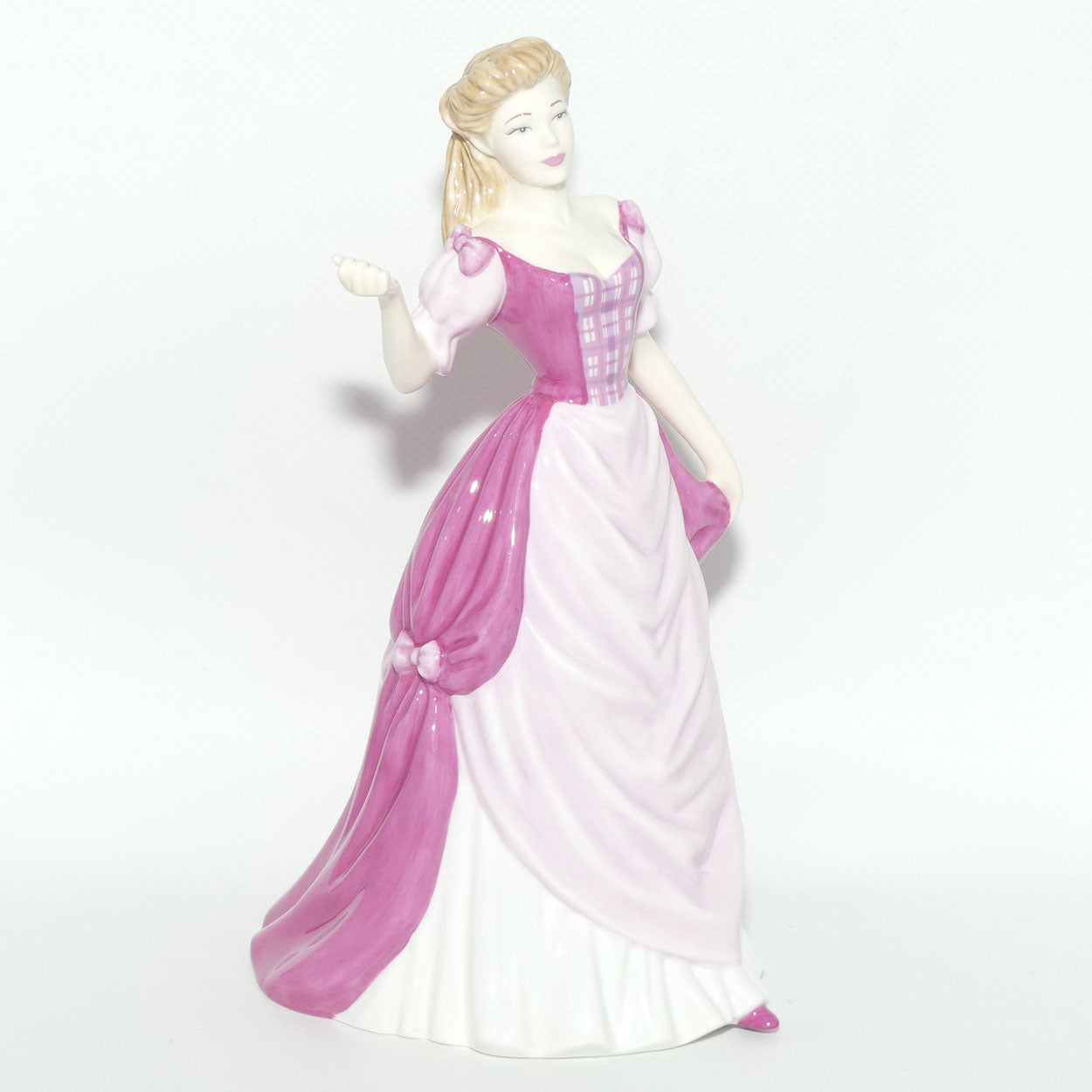 HN4743 Royal Doulton figure Highland Belle | Boxed + Cert
