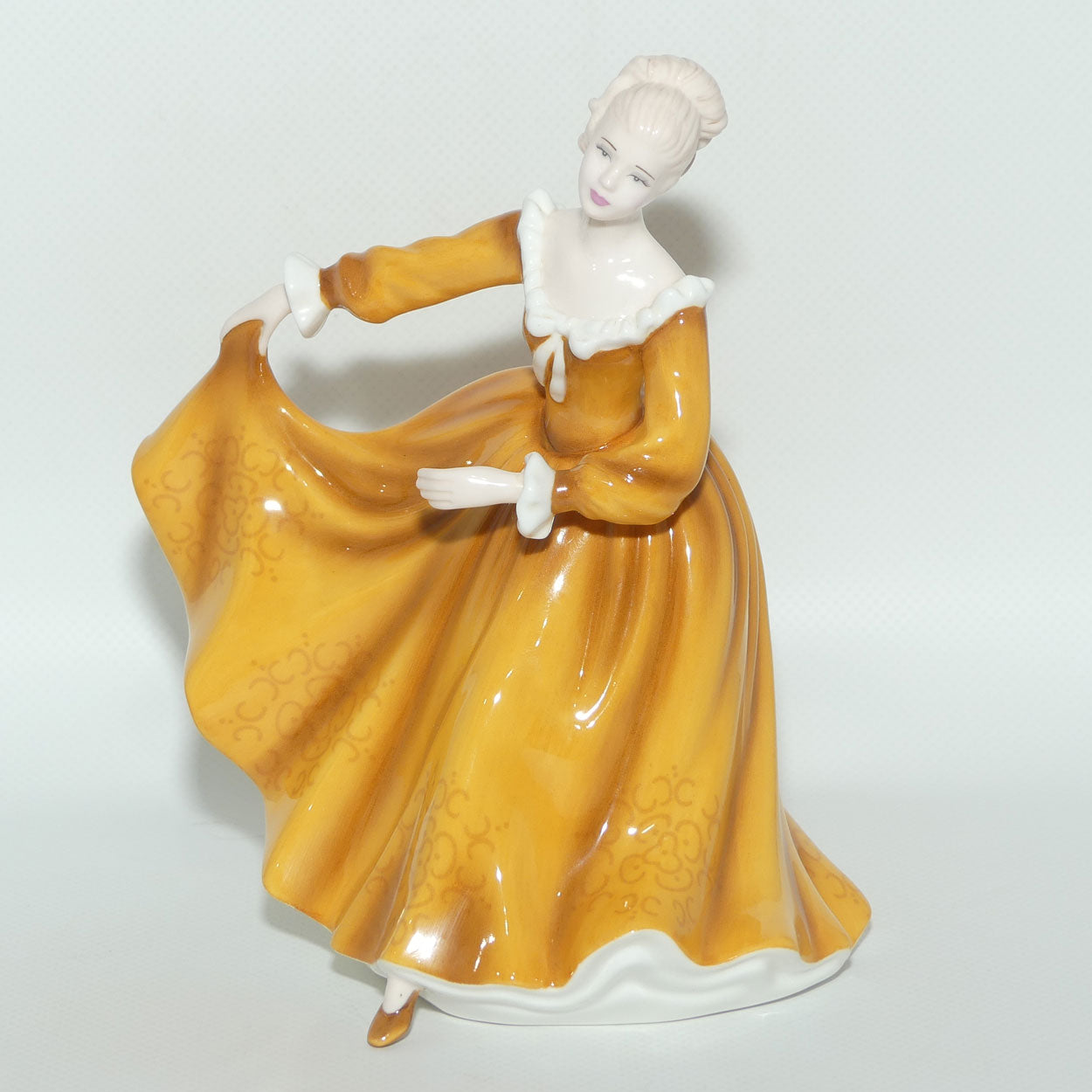HN4783 Royal Doulton figure Kirsty | Best of the Classics | boxed + Cert 