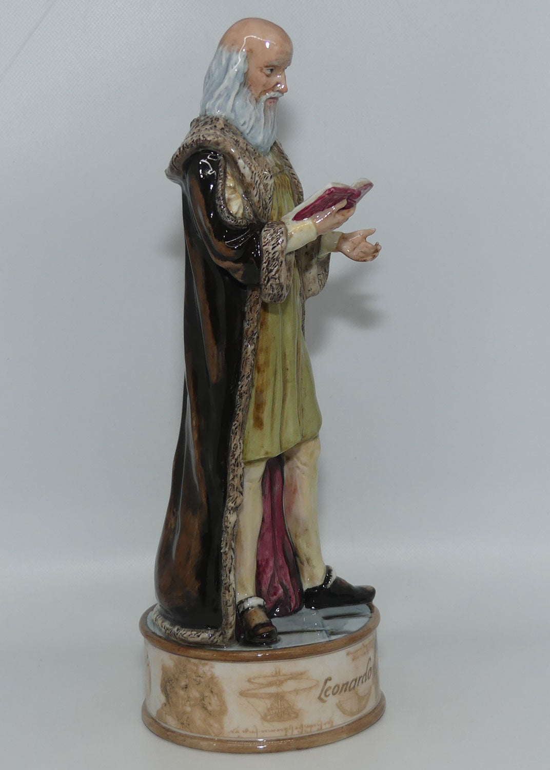 HN4939 Royal Doulton figure Leonardo Da Vinci | Box + Certificate