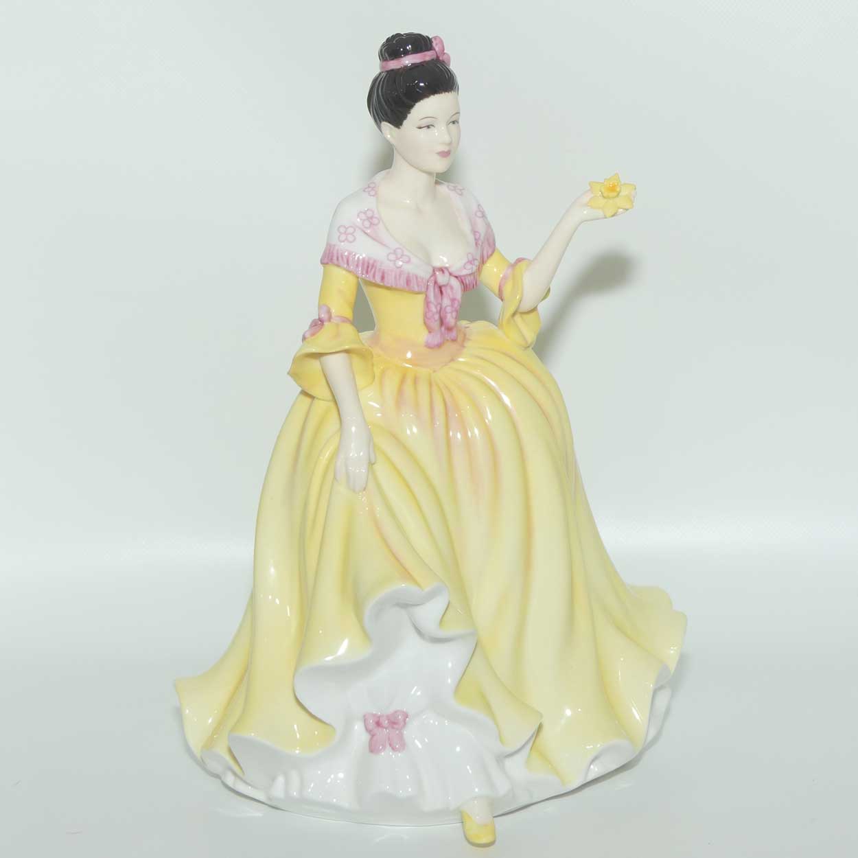 HN5032 Royal Doulton figure Welsh Beauty | box + Cert