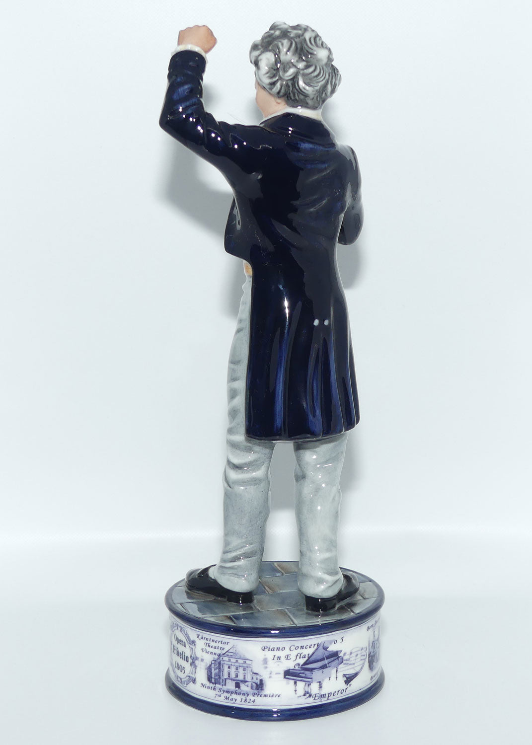 HN5195 Royal Doulton figure Ludwig Von Beethoven |  Pioneer series | Prestige