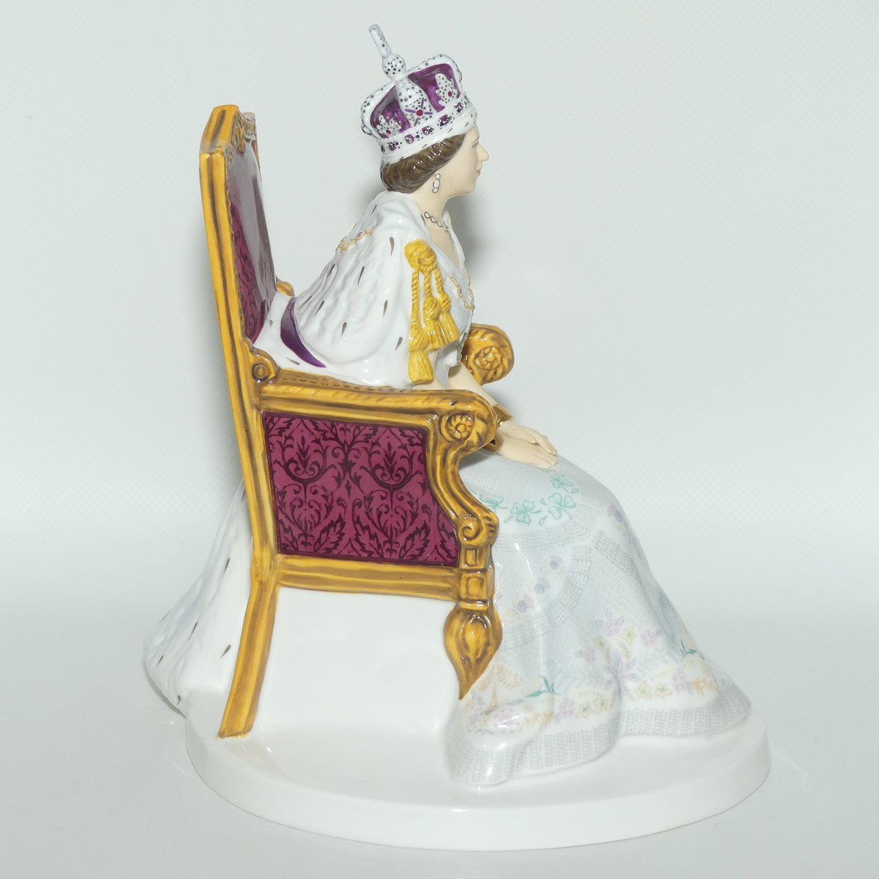 HN5582 Royal Doulton figure Her Majesty Queen Elizabeth II | Diamond Jubilee | LE3649/4000 | Box + Cert