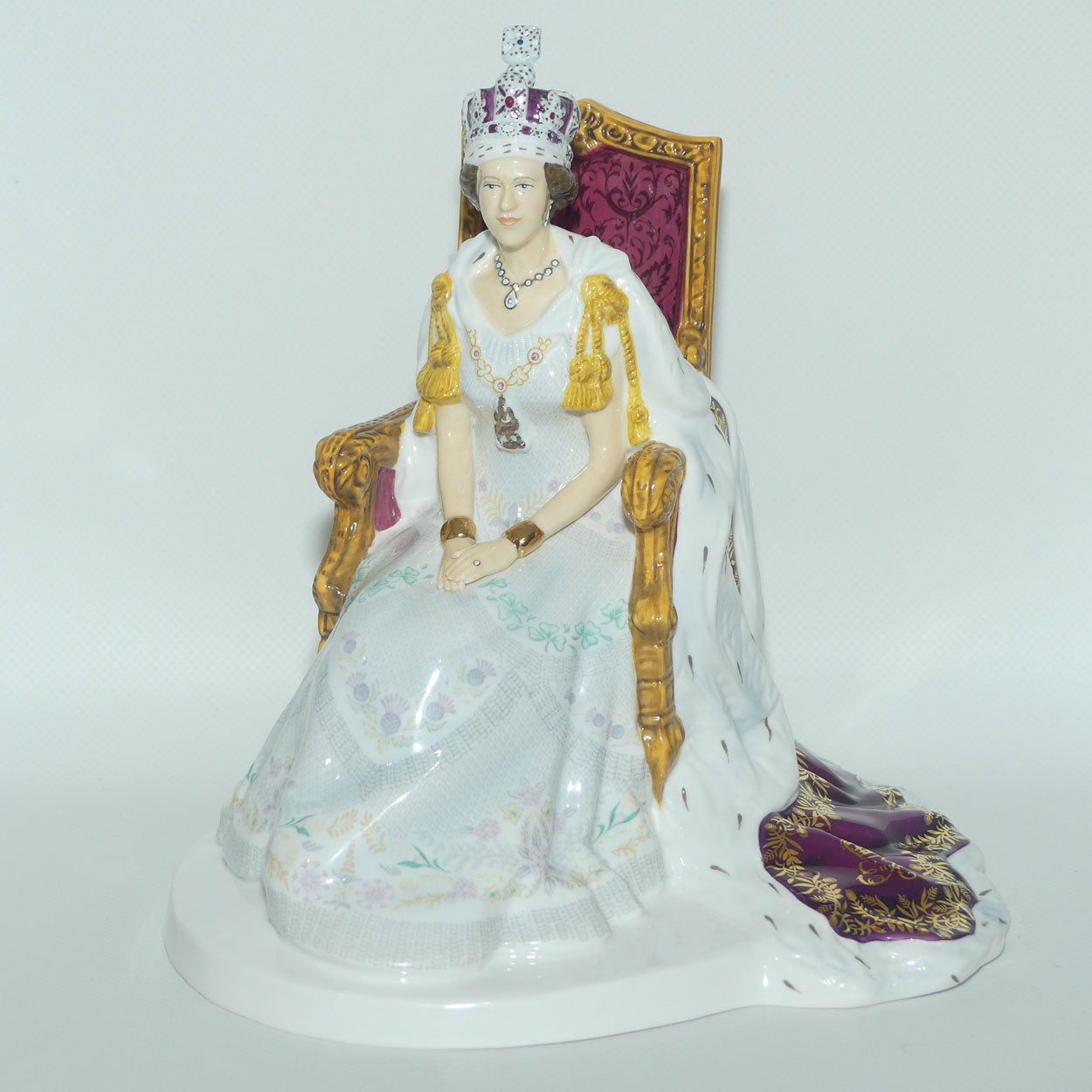 HN5582 Royal Doulton figure Her Majesty Queen Elizabeth II | Diamond Jubilee | LE3649/4000 | Box + Cert