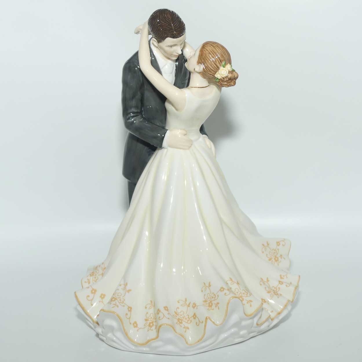 HN5647 Royal Doulton figure Forever | Occasions | box + Cert