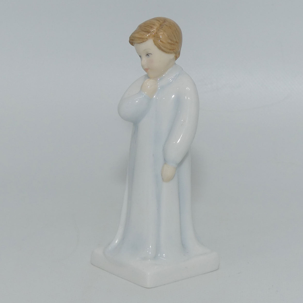 hn5648-royal-doulton-figure-darling-hn-icons-no-box