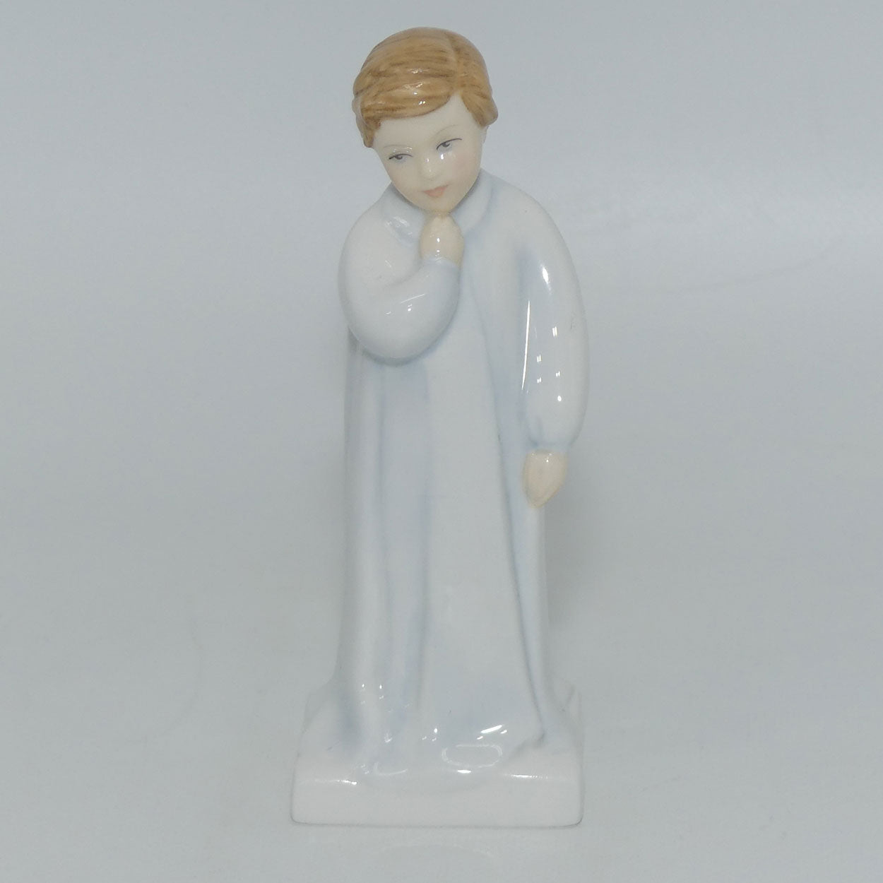 hn5648-royal-doulton-figure-darling-hn-icons-no-box