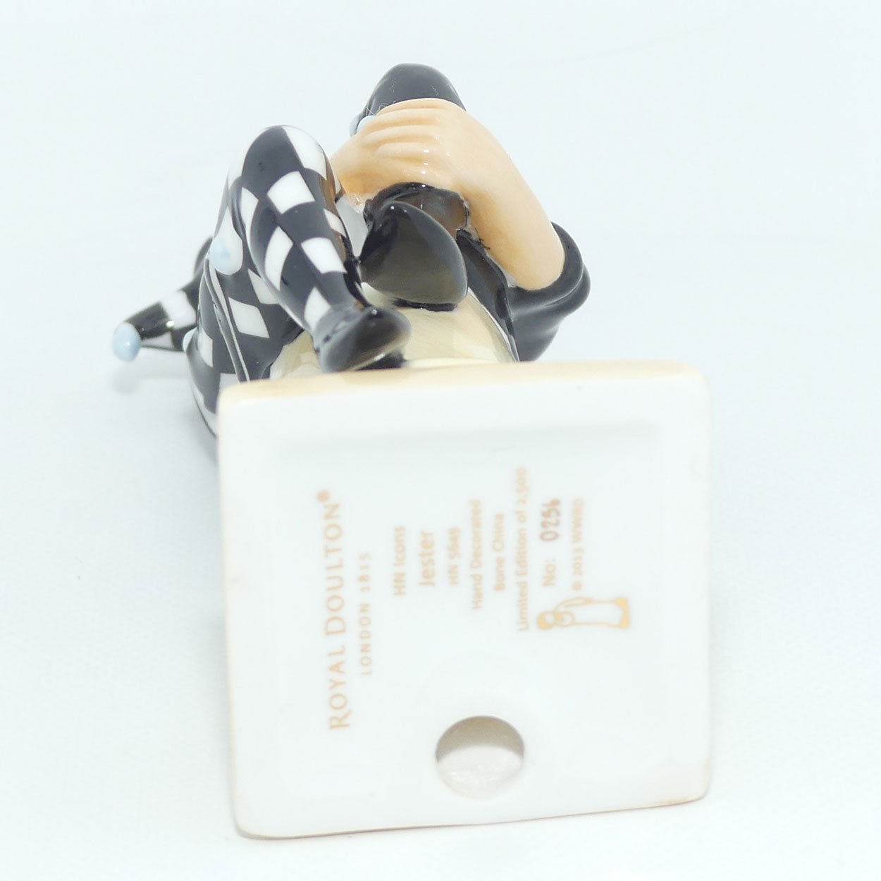 HN5649 Royal Doulton figure Jester | HN Icons | no box | #256/2500