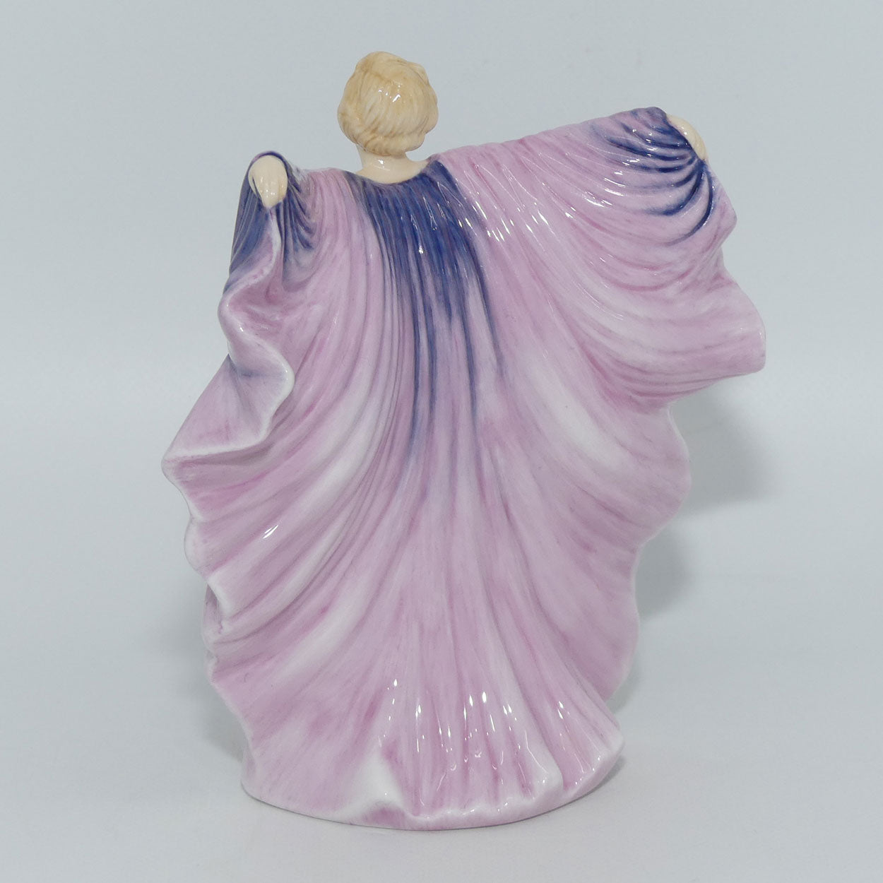 hn5655-royal-doulton-figure-isadora-hn-icons