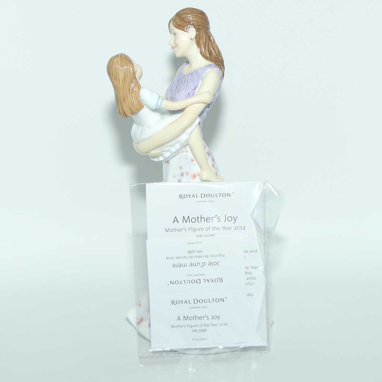 HN5688 Royal Doulton figure A Mother's Joy | Mother's Figure of the Year 2014 | cert + boxed