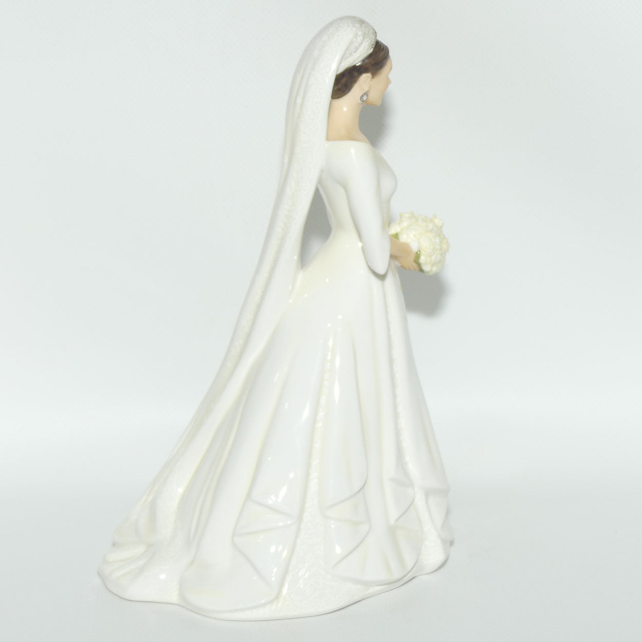 HN5690 Royal Doulton figure HRH Mary | Crown Princess of Denmark | LE 678/1000 | Box + Cert
