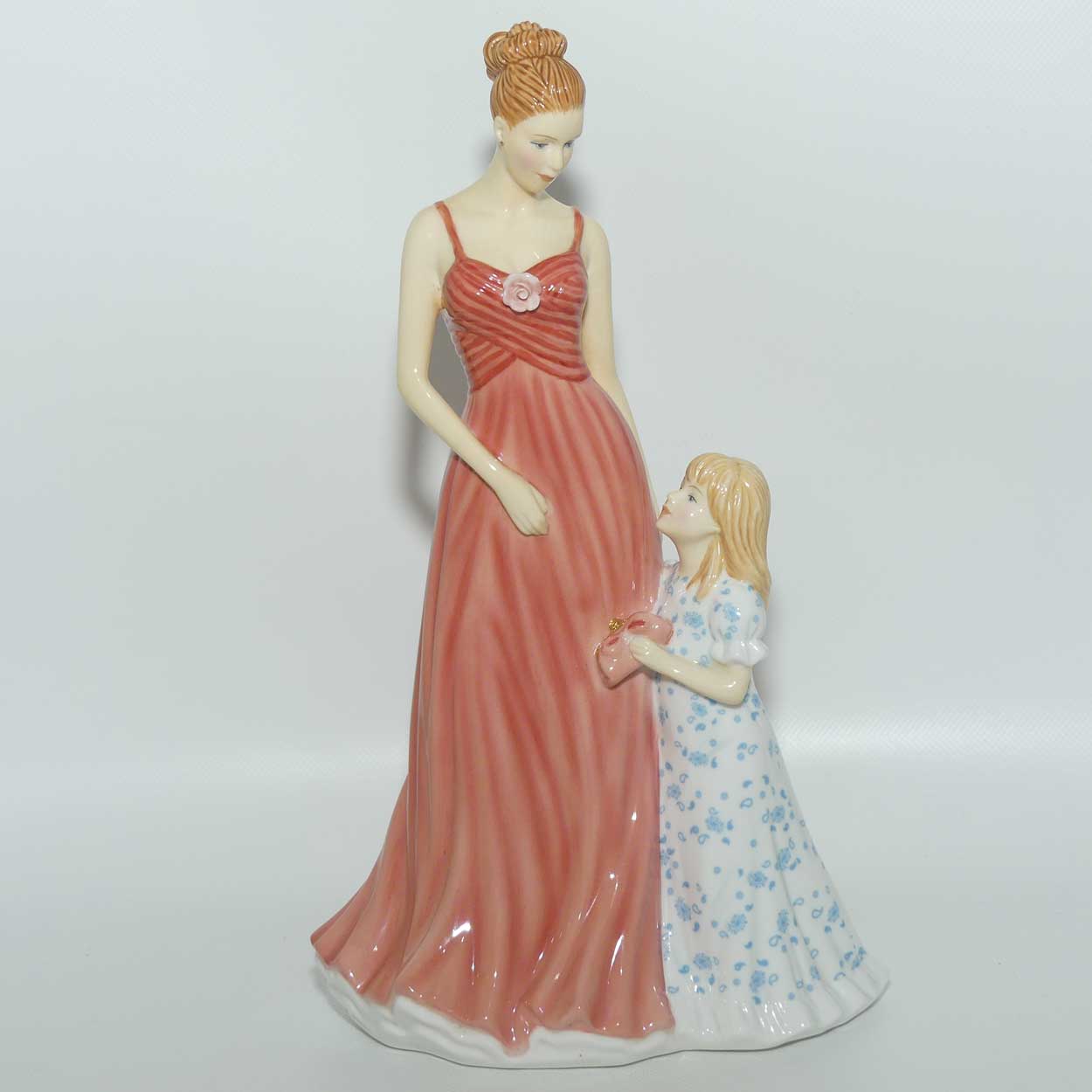 HN5728 Royal Doulton figure Time Together | Mothers Figure of the Year 2015 | box + Cert