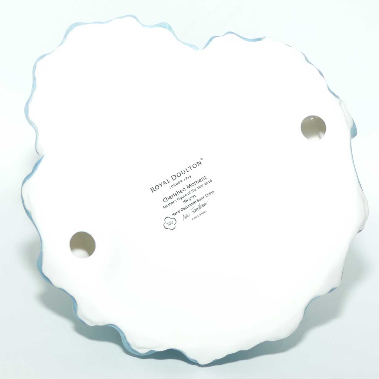 HN5771 Royal Doulton figure Cherished Moment | Mother's Figure of the Year 2016 | box + Cert