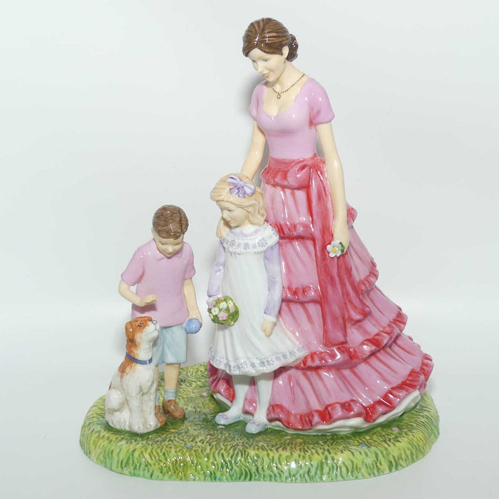 HN5789 Royal Doulton figure Family Outing | Ltd Ed of 1000 | box + Cert