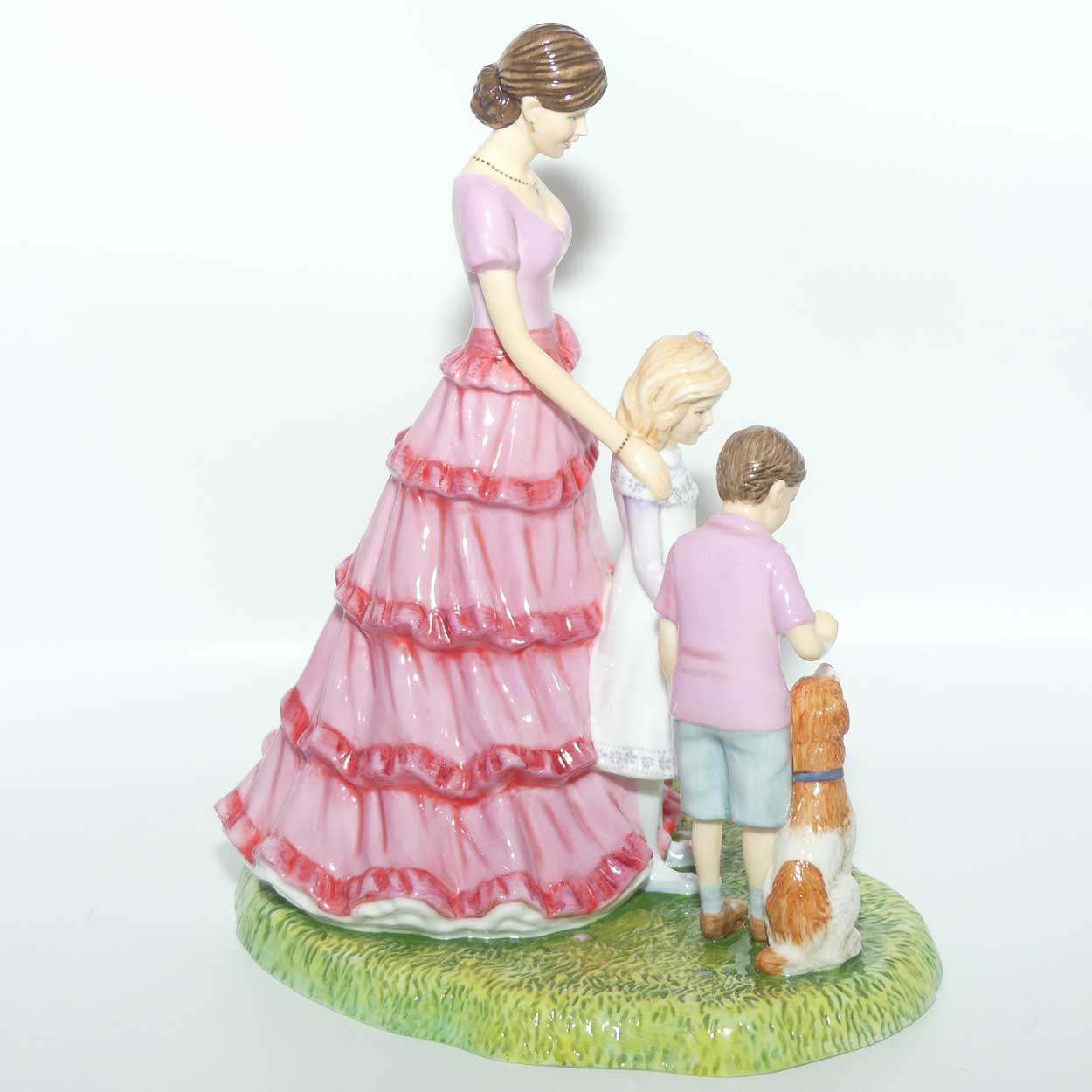 HN5789 Royal Doulton figure Family Outing | Ltd Ed of 1000 | box + Cert