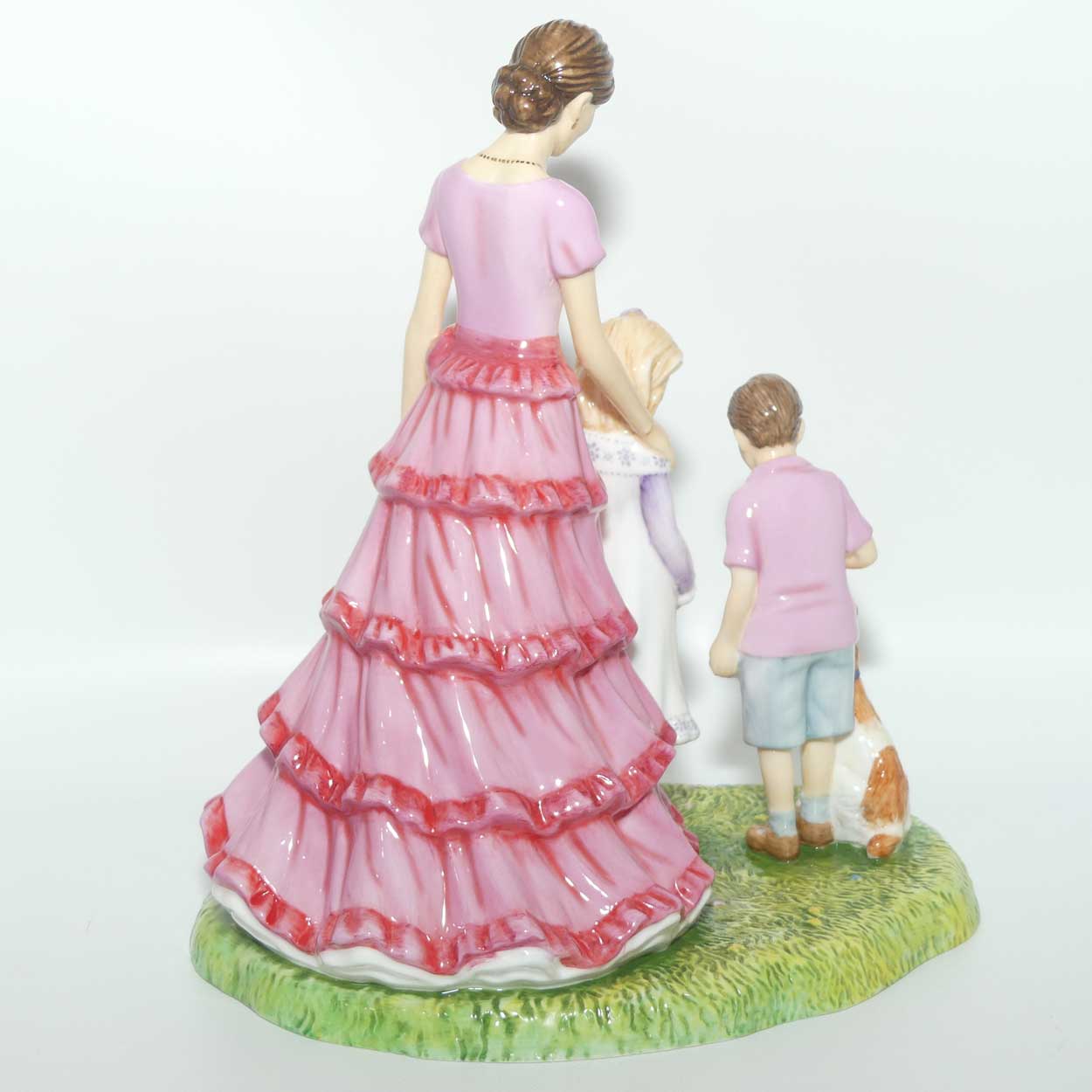 HN5789 Royal Doulton figure Family Outing | Ltd Ed of 1000 | box + Cert