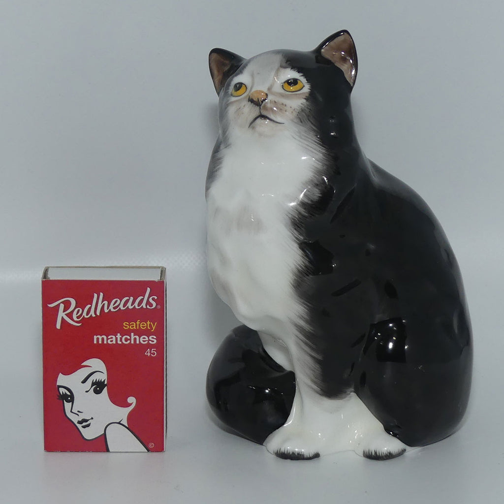 HN999 Royal Doulton Persian Cat | Black  White | Royal Doulton Animals