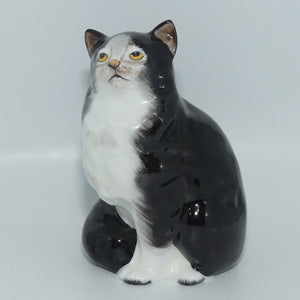 HN999 Royal Doulton Persian Cat | Black  White | Royal Doulton Animals