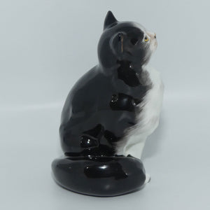 HN999 Royal Doulton Persian Cat | Black  White | Royal Doulton Animals