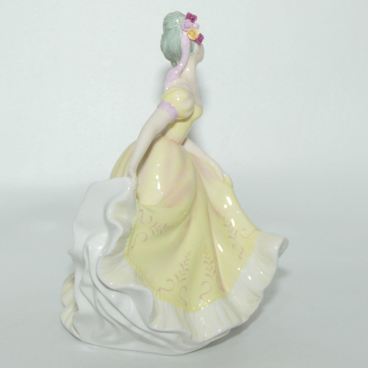 HN4717 Royal Doulton figure Ninette | Yellow | signed | boxed